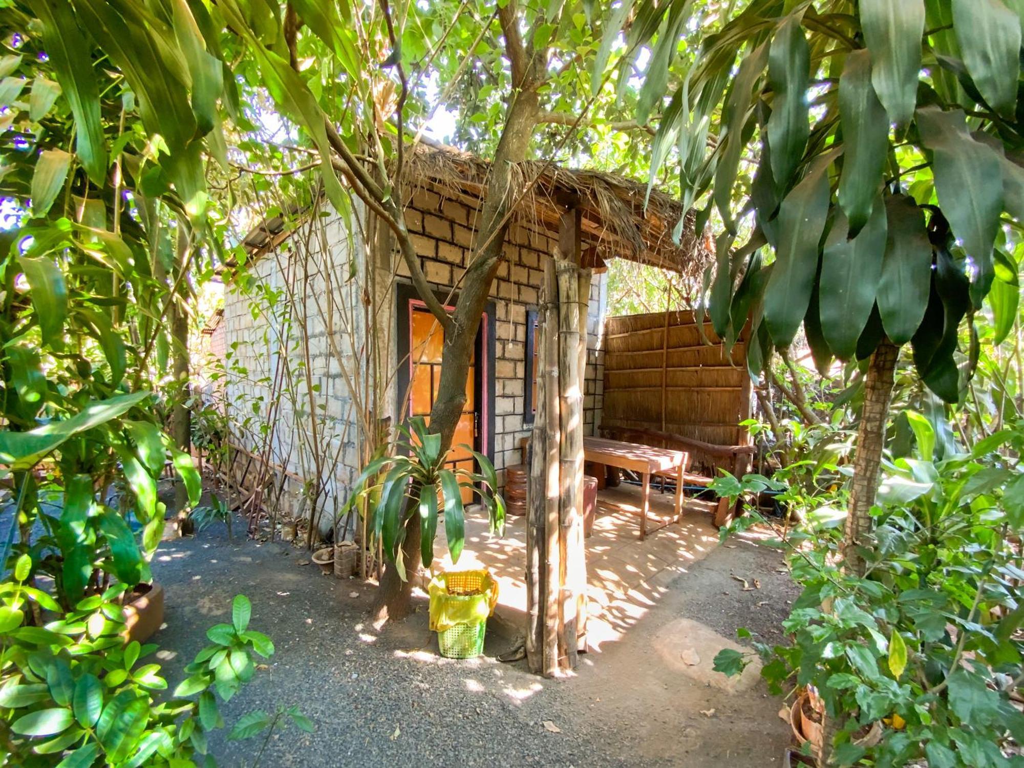 Ratanakiri Homestay & Jungle Trek Banlung Esterno foto