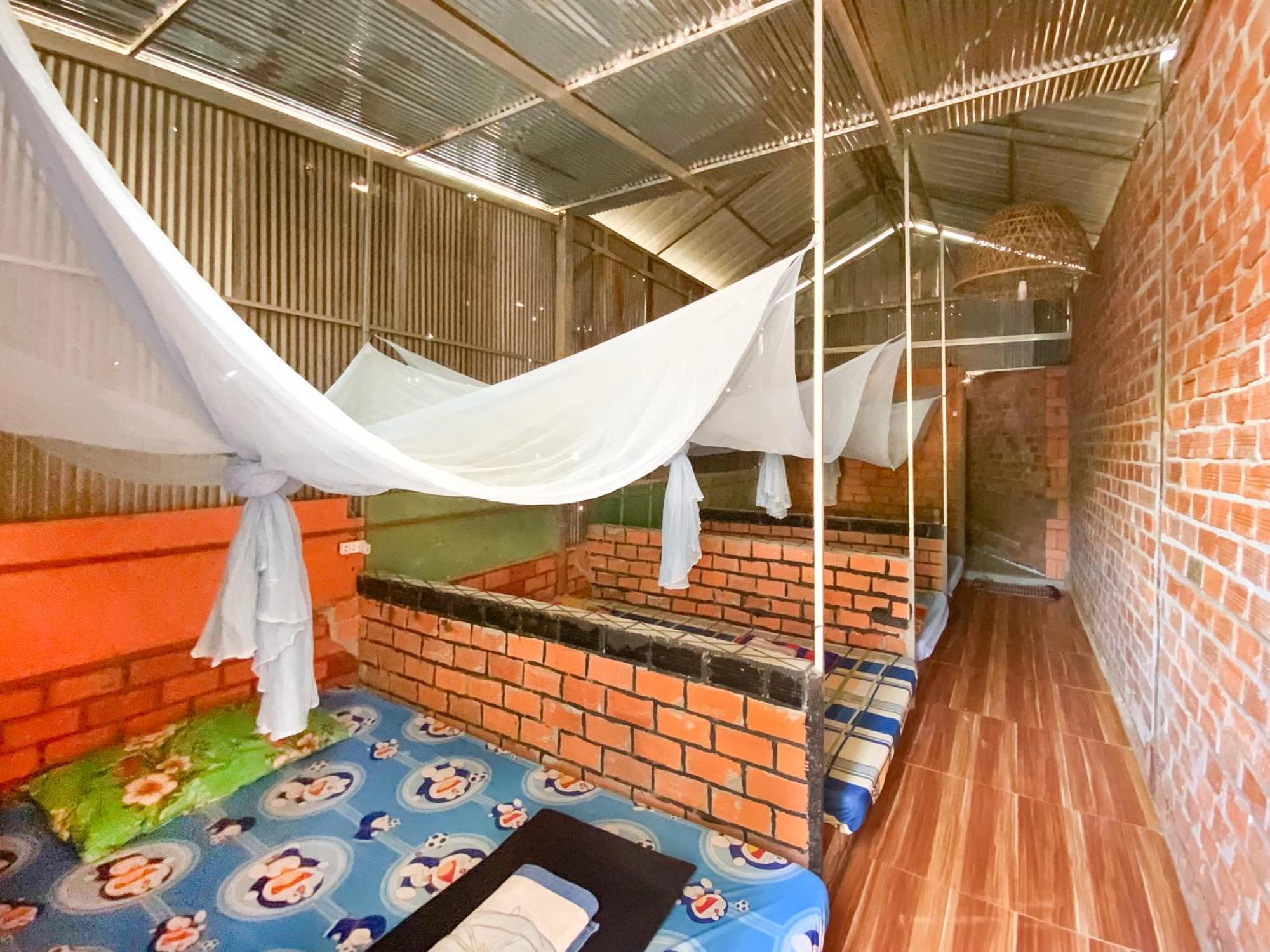 Ratanakiri Homestay & Jungle Trek Banlung Esterno foto