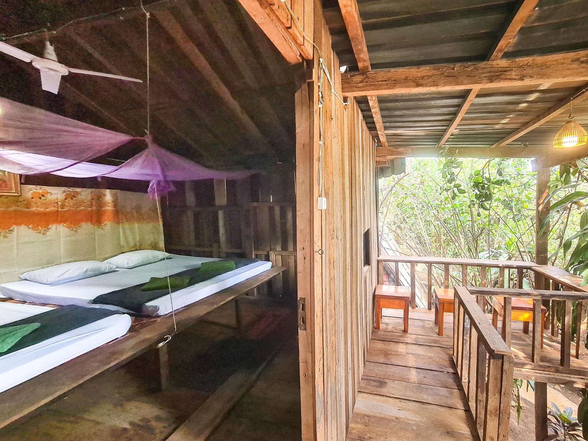 Ratanakiri Homestay & Jungle Trek Banlung Esterno foto